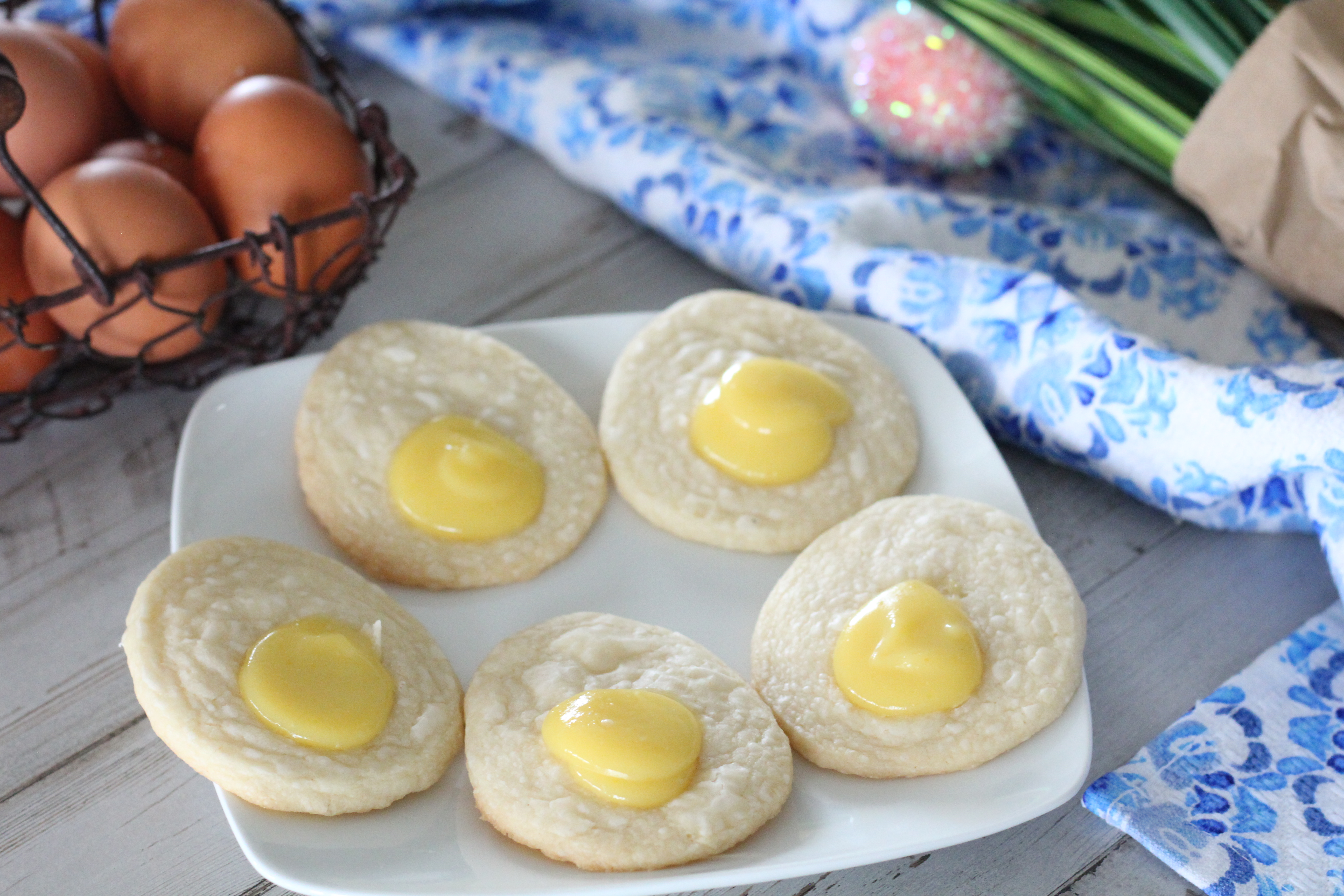 Lemon Curd Shortbread Cookies