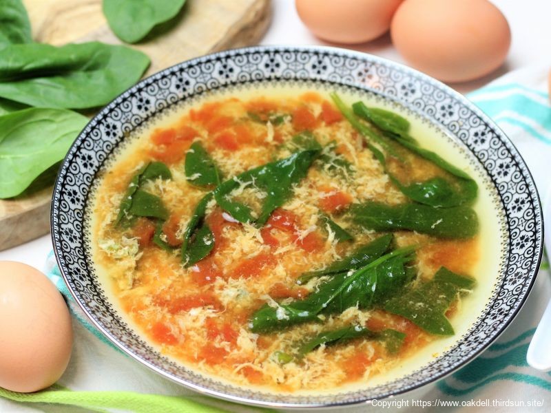 Healthy Tomato Egg Drop Soup
