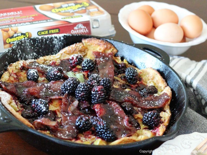 Apple Blackberry Dutch Babies