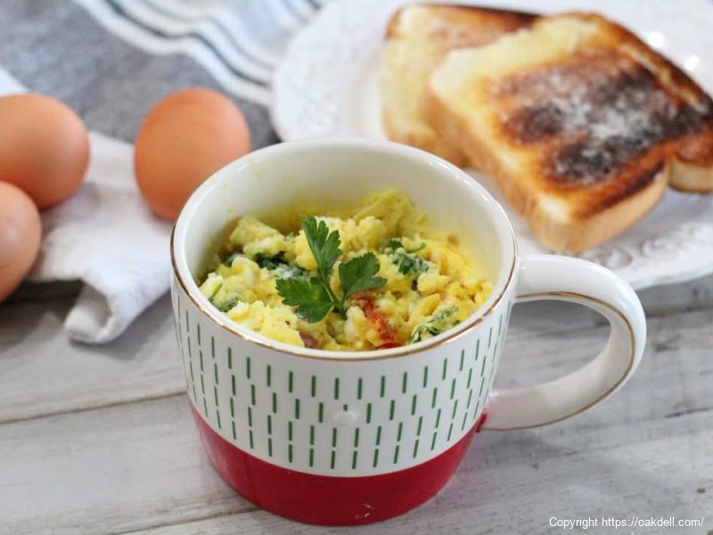 Sun-dried Tomato and Feta Eggs in a Mug