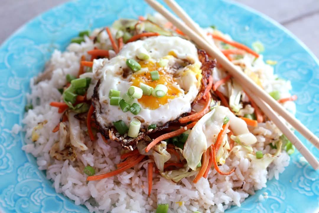 Asian Crispy Egg Rice